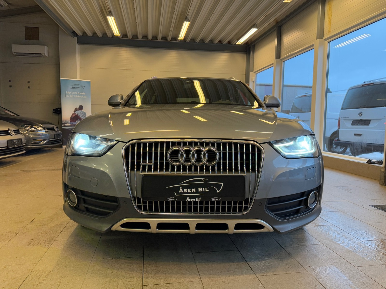 Audi A4 allroad 2.0-TDI-163HK-AUT-QUATTRO*WEBASTO*KROK*PDC*DAB*BT*XENON 3