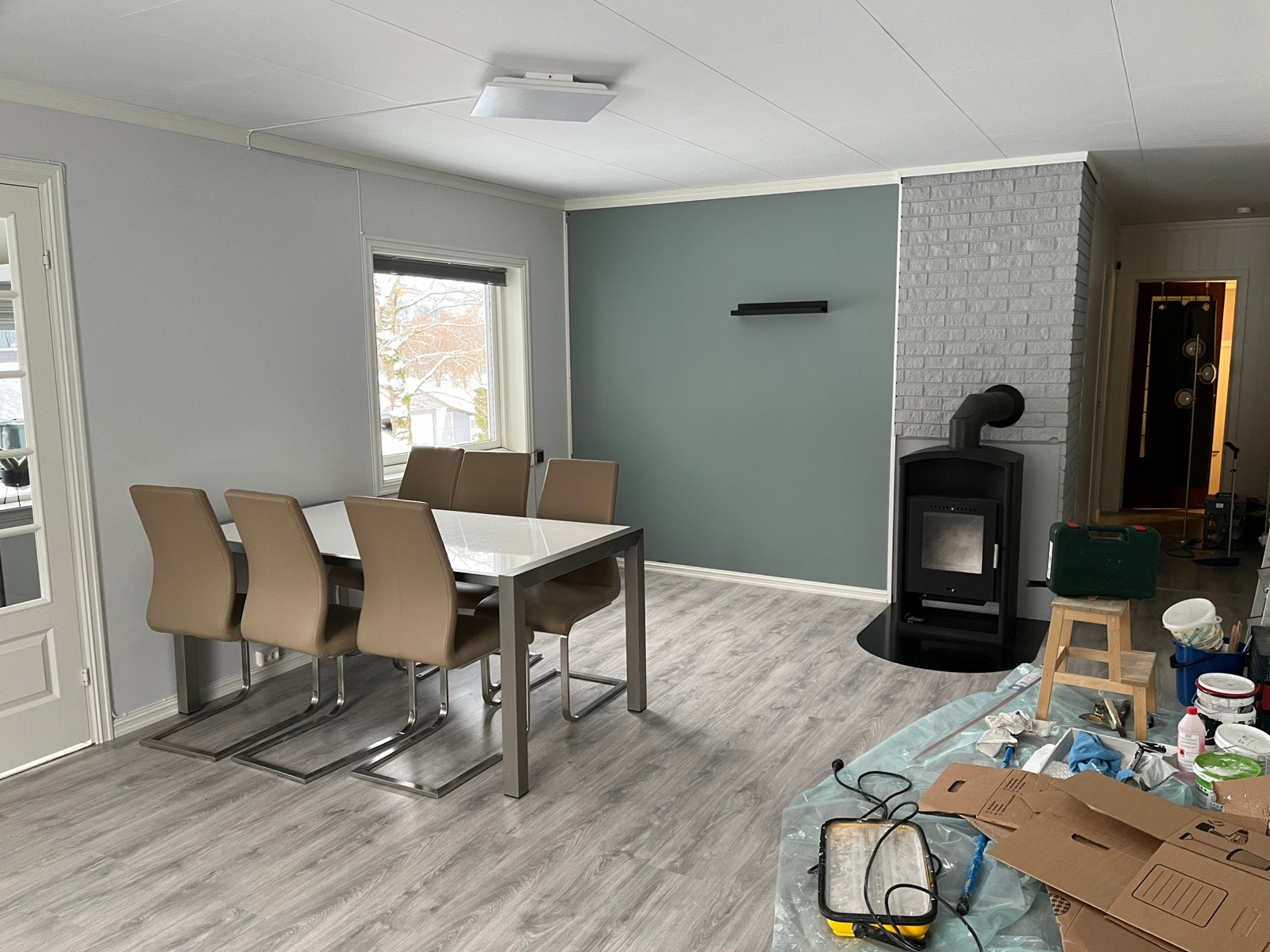 En del av stuen Galleribilde