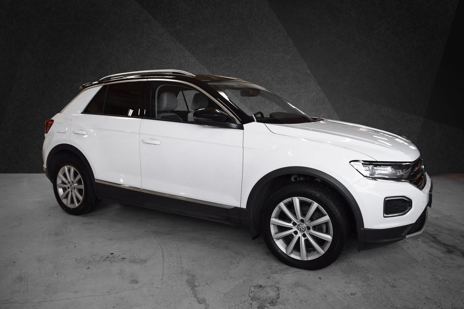 Volkswagen T-Roc 2.0TDI 150HK 4Motion DSG/Skinn/ACC/LED/Webasto/H.feste+ 3