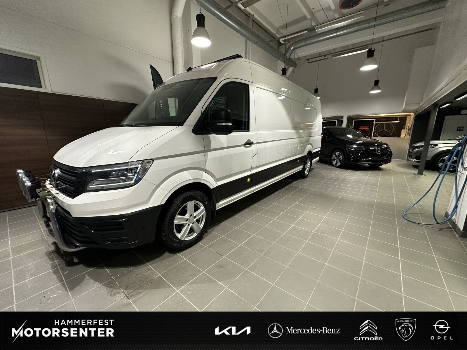 Volkswagen Crafter 35 L5H3 2,0TDI 177hk 4M aut Webasto/Kamera/3000kg 2