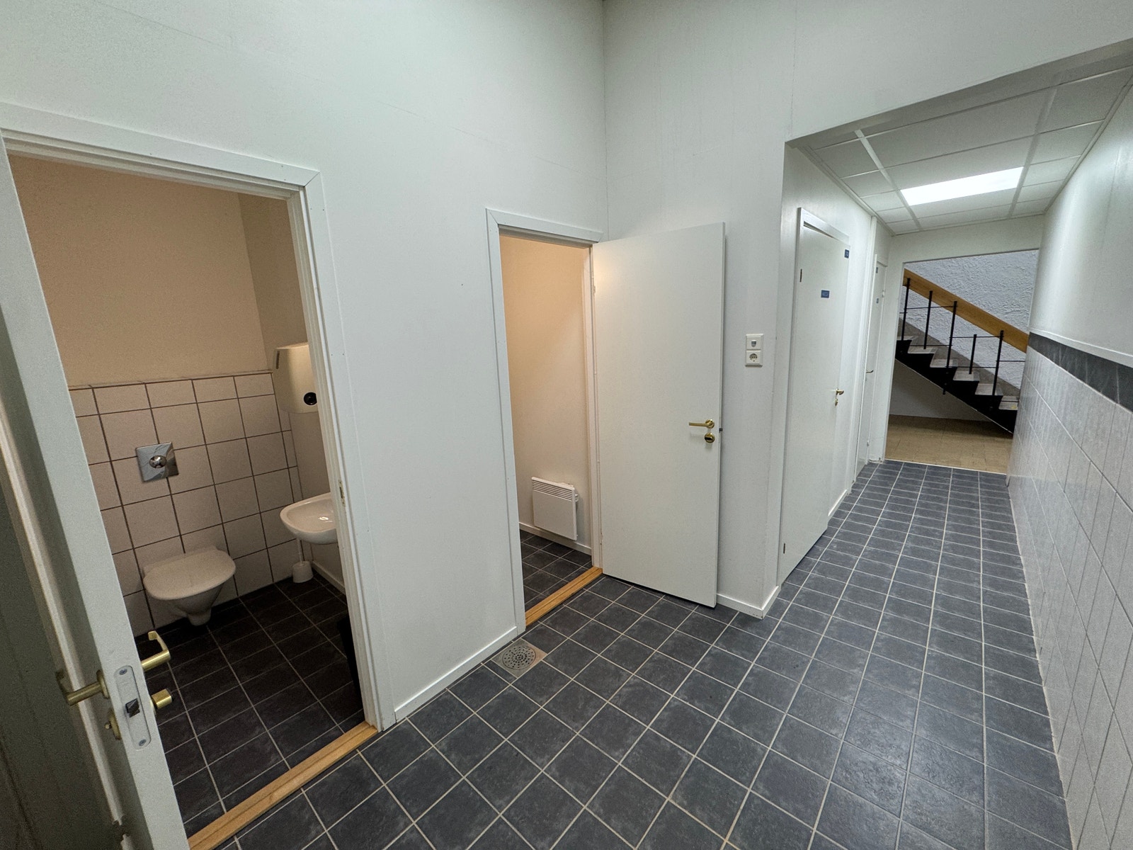 Toalettavdeling Galleribilde