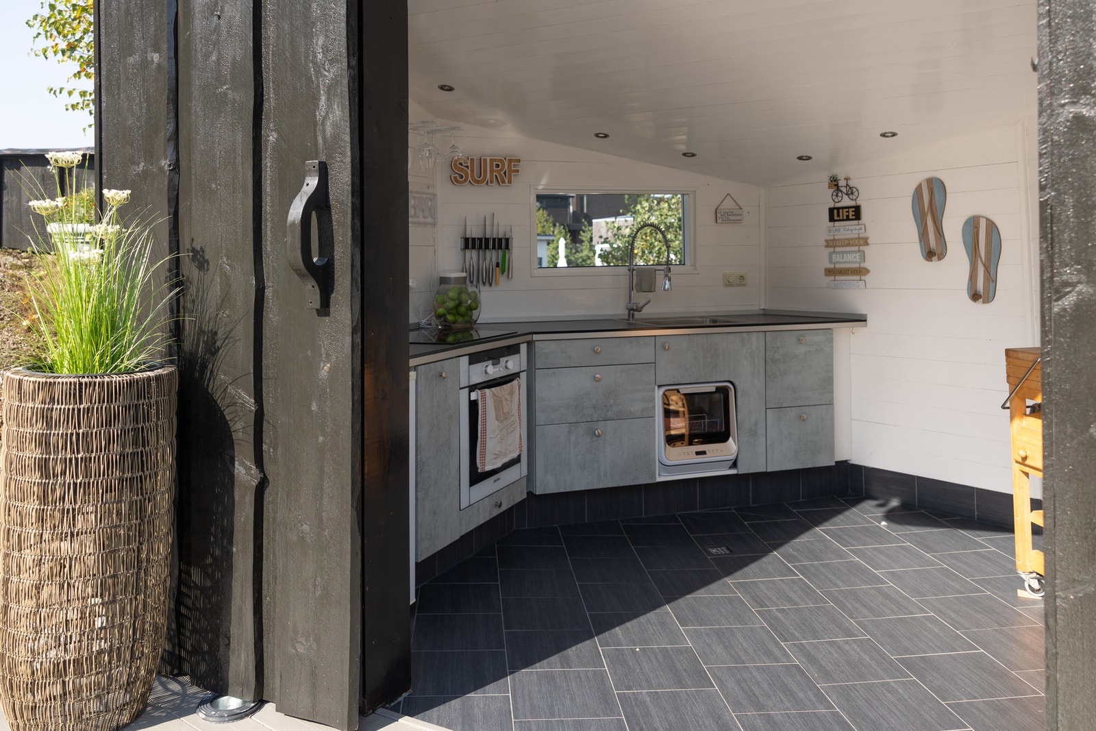 Utekjøkken med alt du trenger Galleribilde