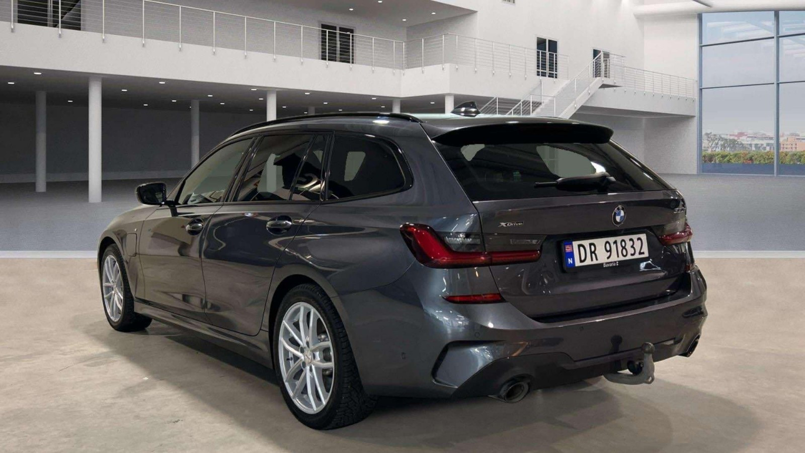 BMW 3-serie 330e xDrive M-Sport/ACC/Laser/Skinn/Krok/HUD/1.eier 2