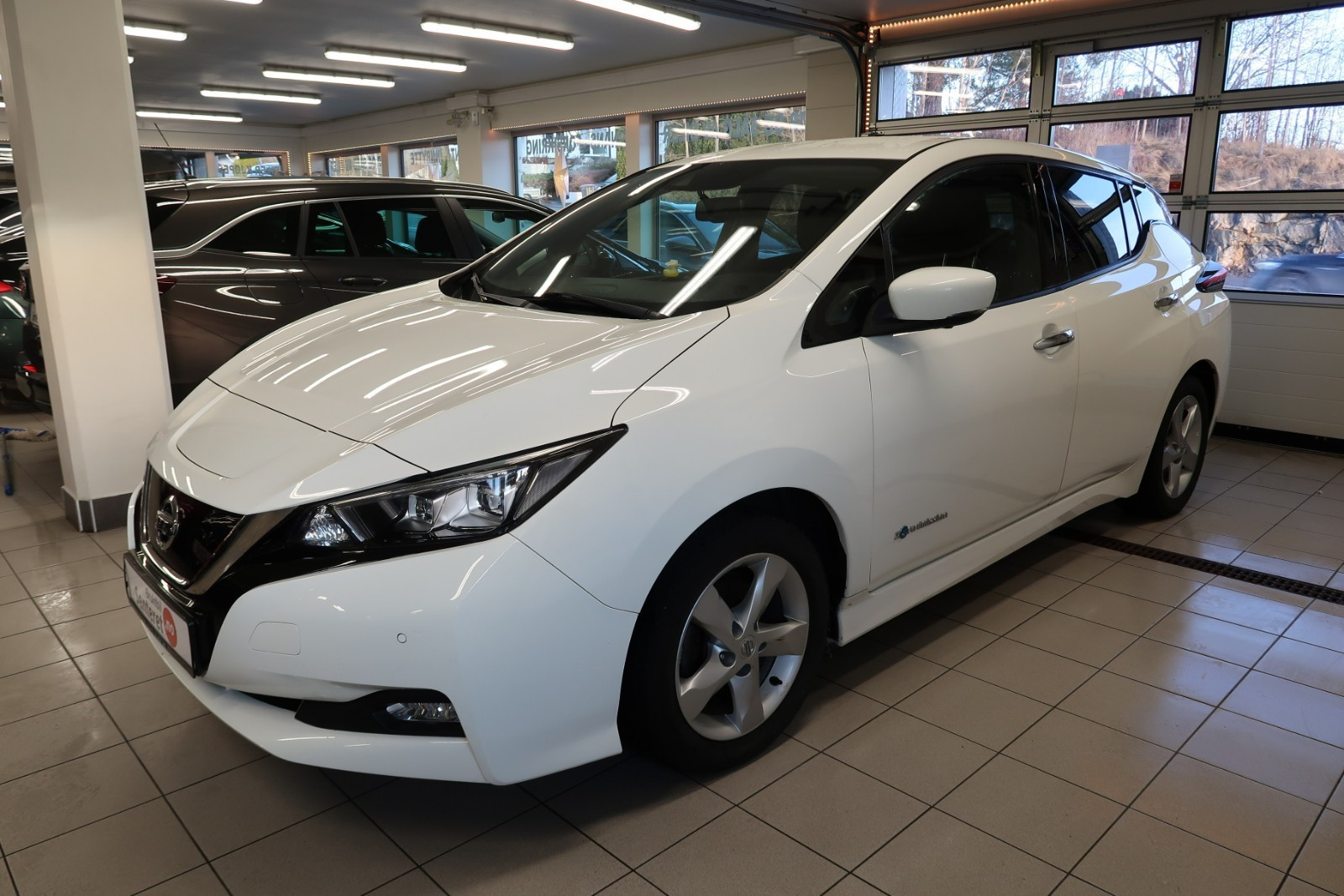 Nissan Leaf 40kWh N-Connecta ACC,Varmepumpe,360kam,DAB+ Outlet 2