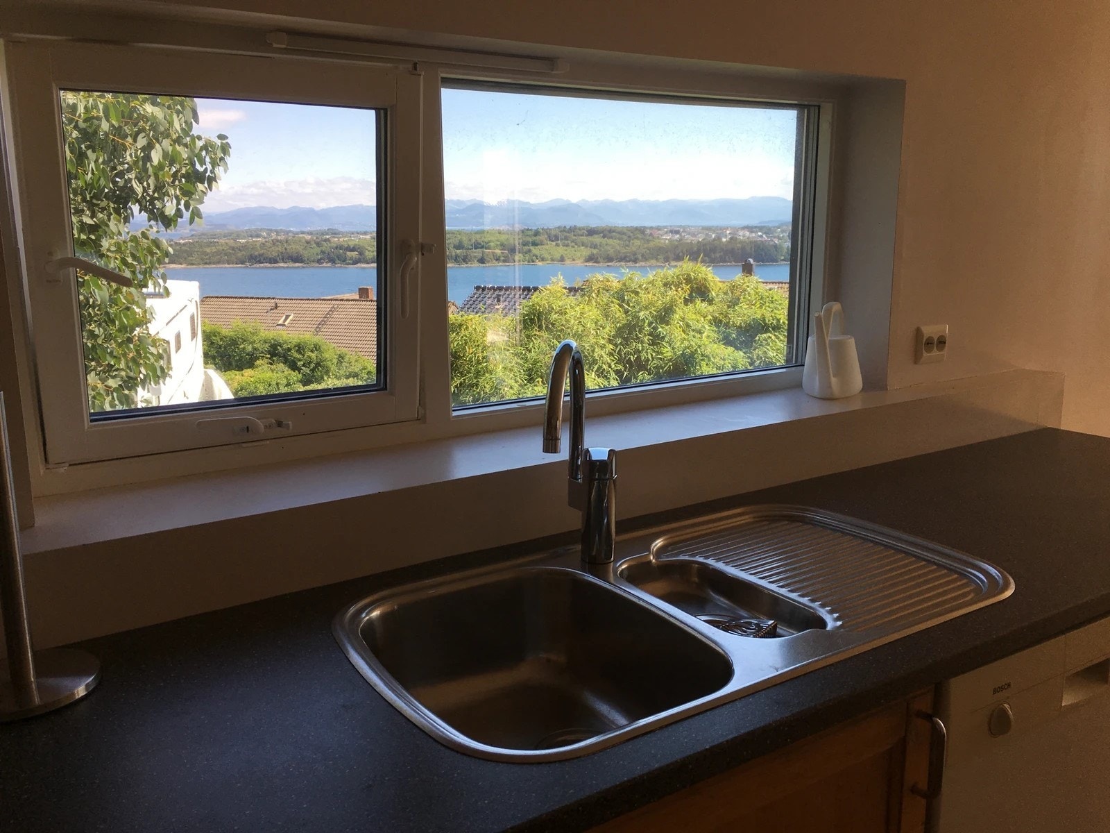 Kjøkken med utsikt Galleribilde