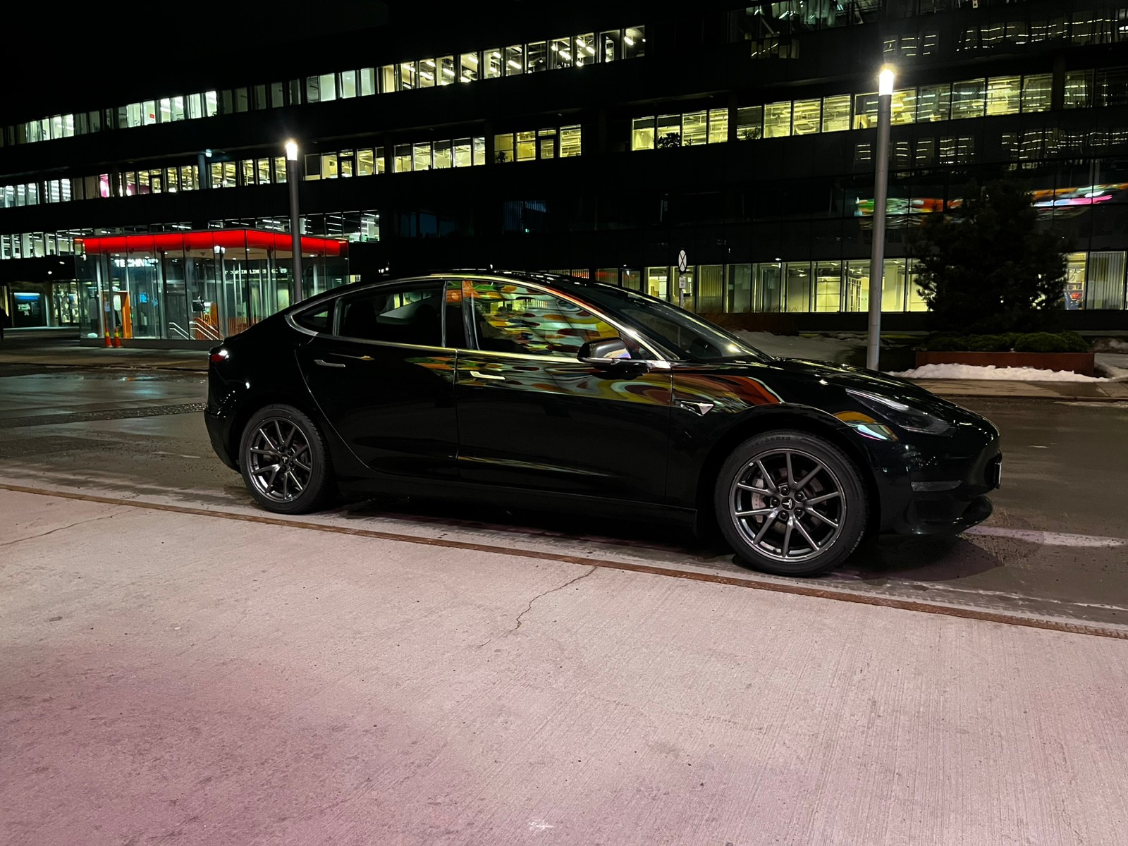 Tesla Model 3 Standard Range Plus 3