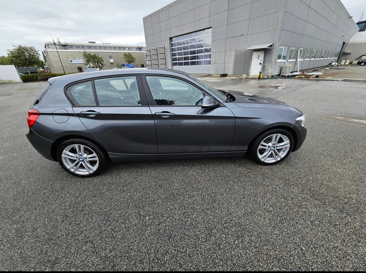 BMW 1-serie 136hk Automat 3
