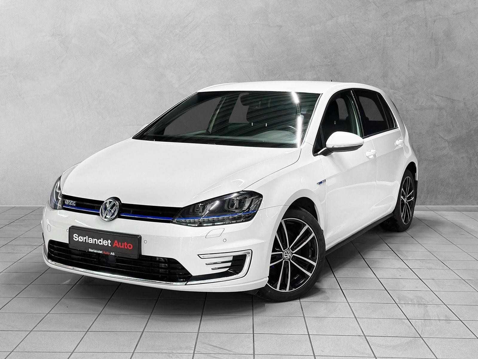 Volkswagen Golf GTE 204Hk Hybrid | WEBASTO | ACC | Garanti |++