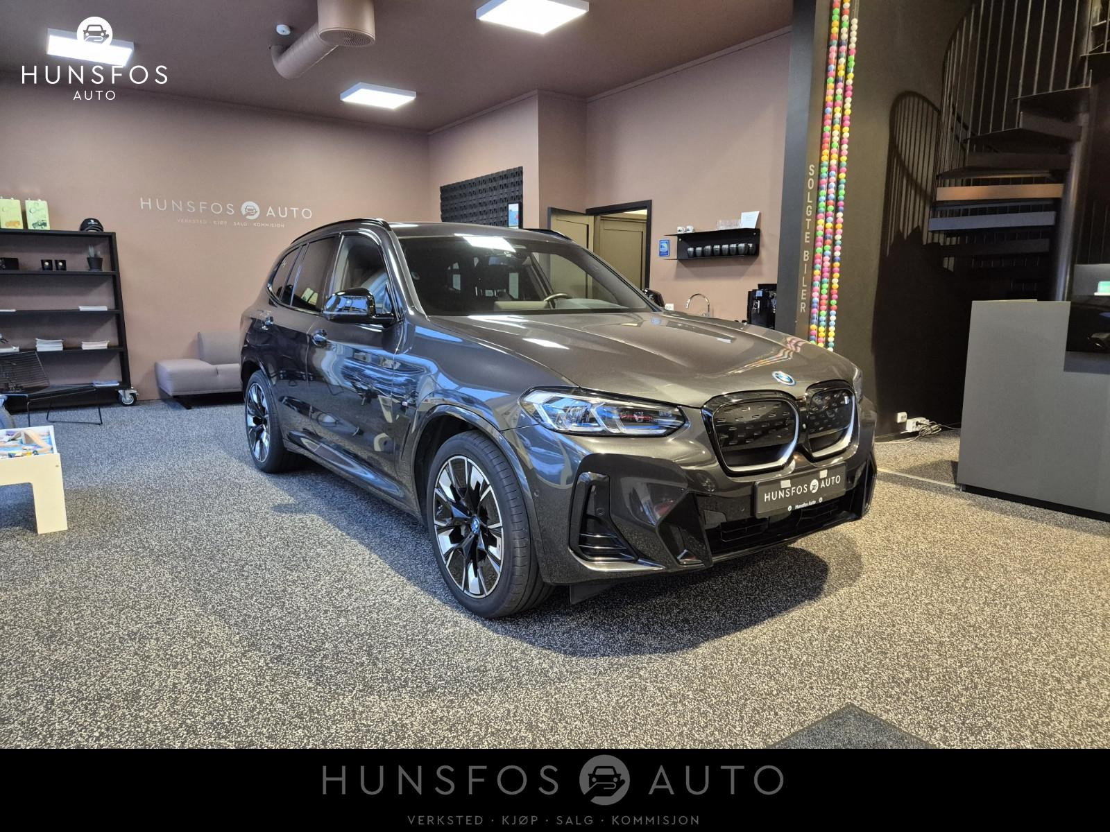 BMW iX3 M Sport-Fully Charged-HUD-360-Panorama-H&K-Laser-Keyles