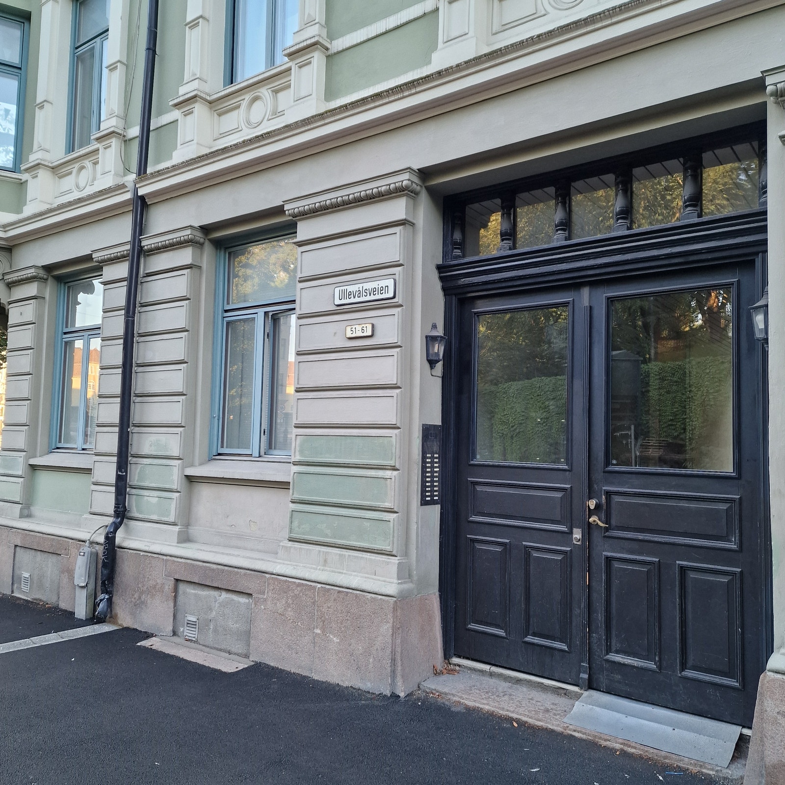 Inngangsparti Galleribilde