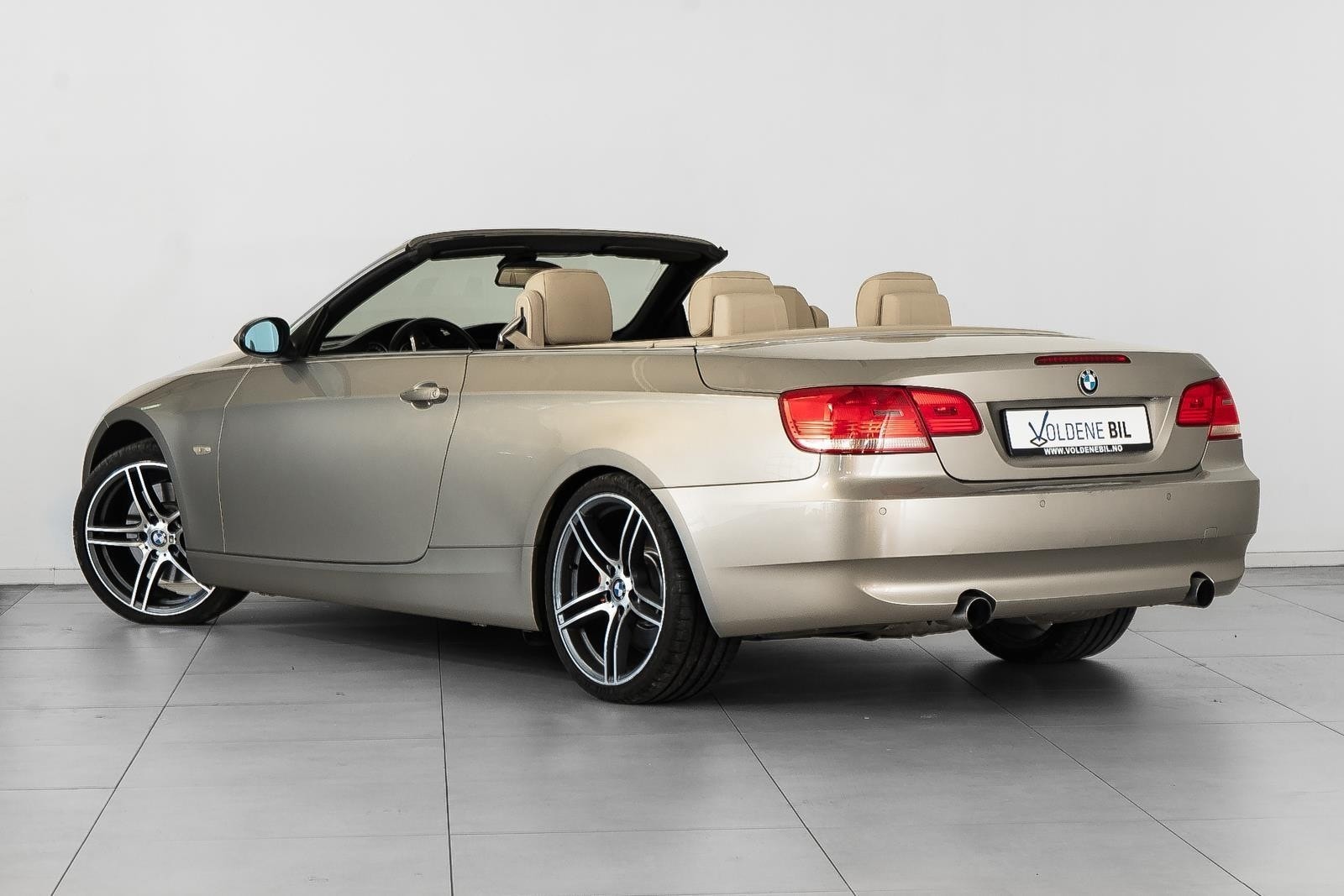BMW 335i 6