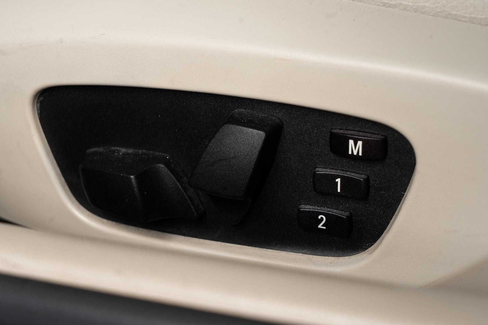 BMW 335i 13