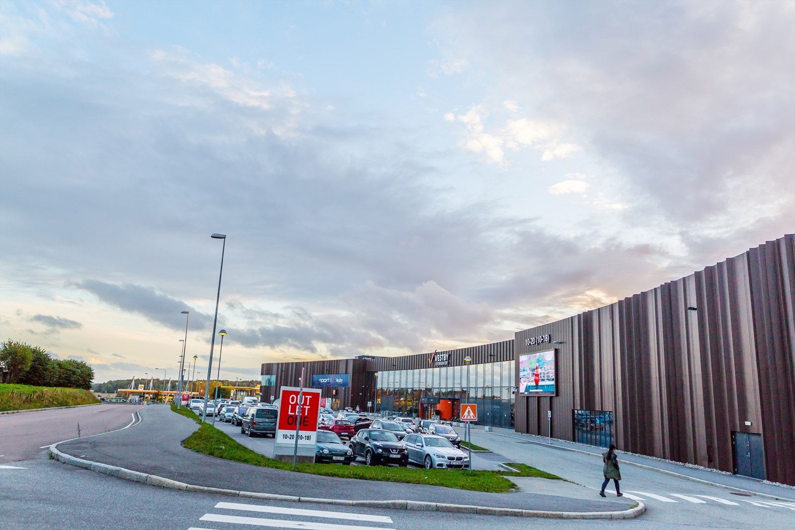 Ønsker du en shoppingtur, har du Vestby storsenter 15 min gange unna med et godt utvalg av forretninger og servicetilbud Galleribilde
