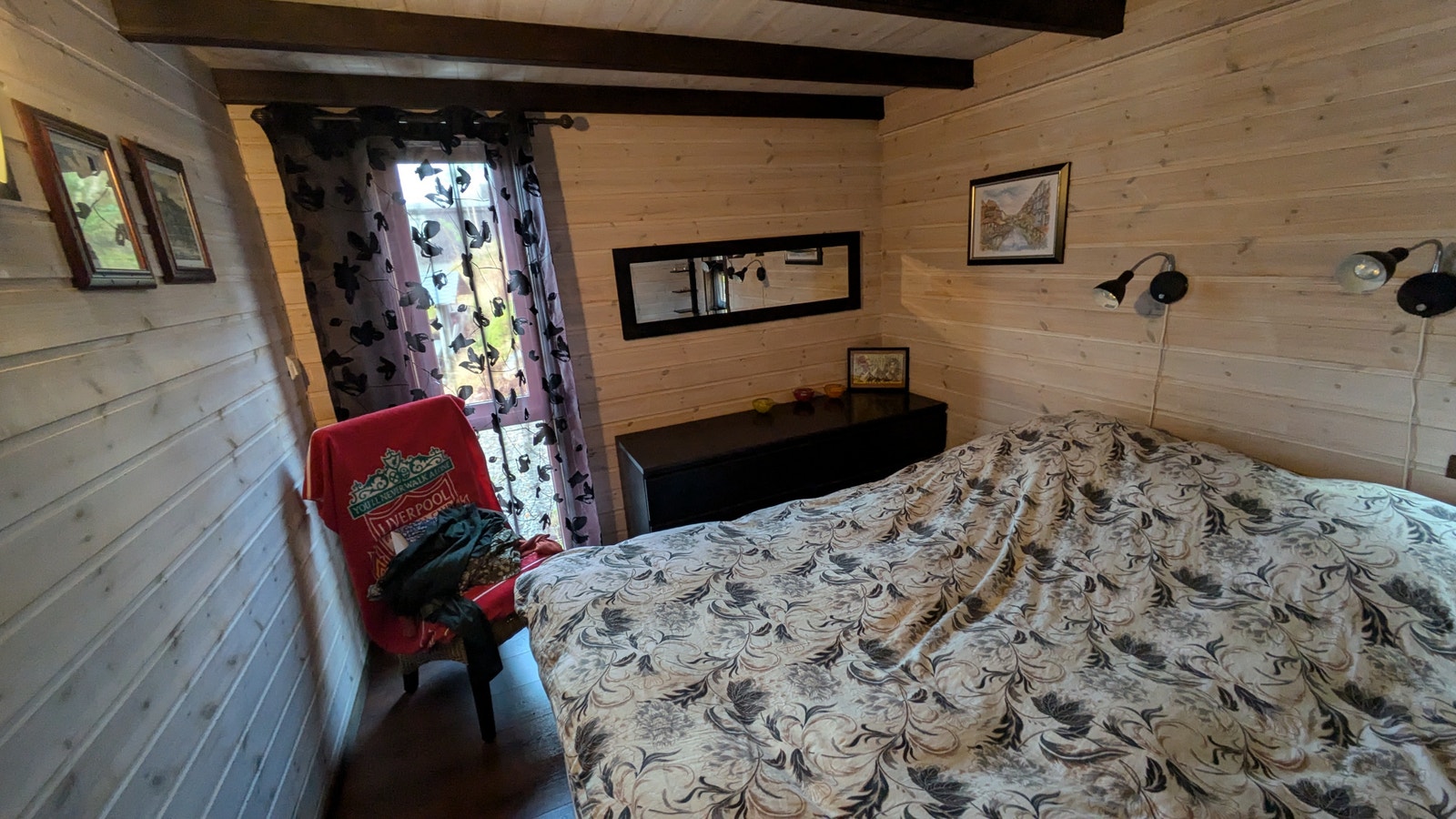 Soverom med 150cm seng Galleribilde