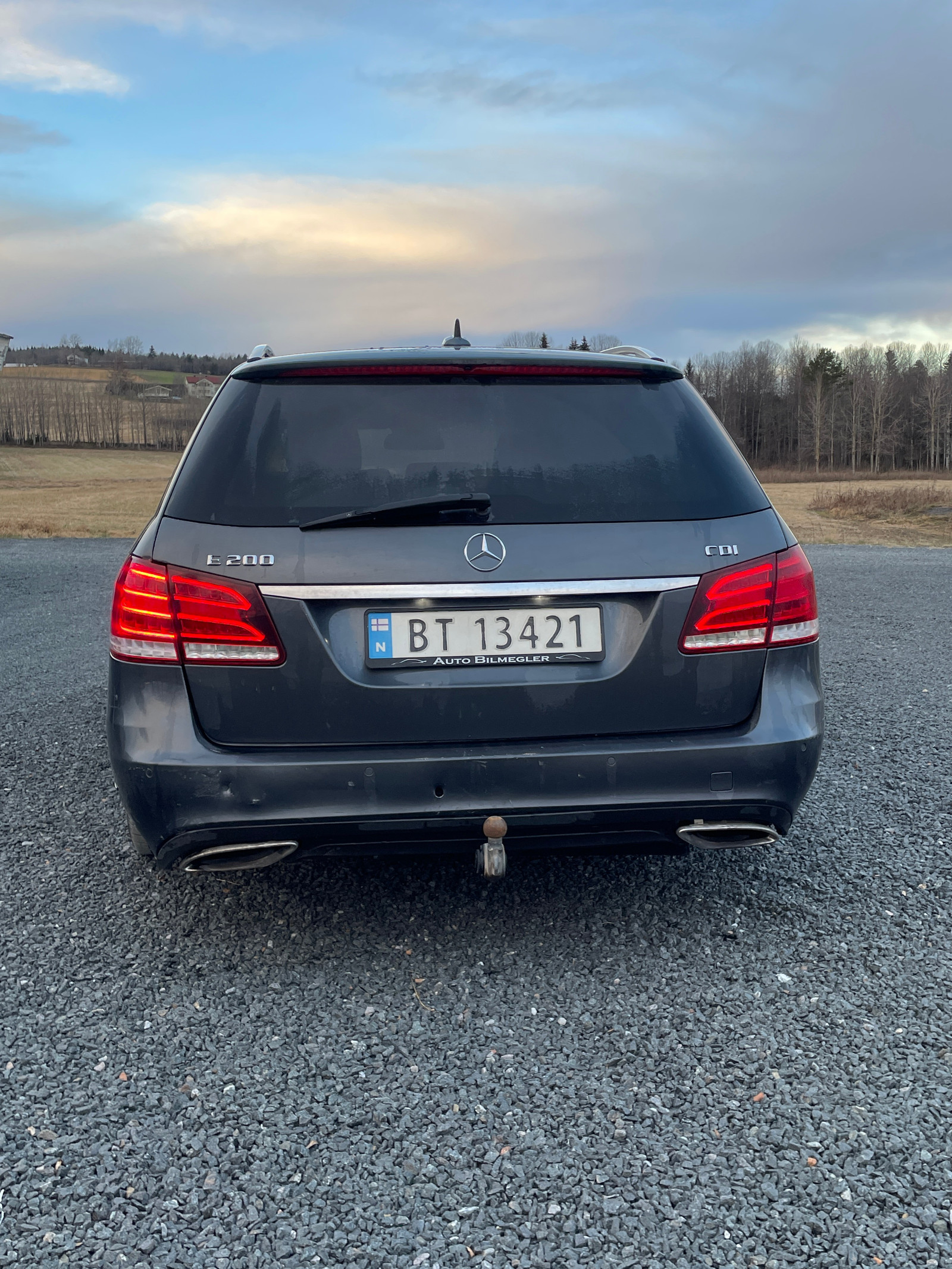 Mercedes-Benz E-Klasse 212K 200CDI BlueEFFICIENCY 3