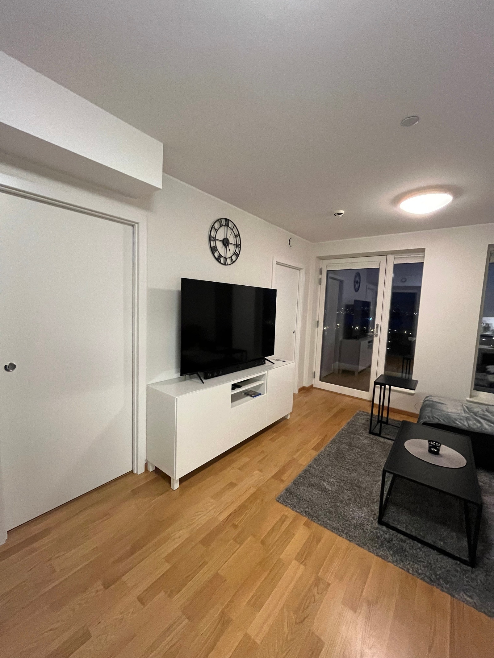 Stue med TV Galleribilde