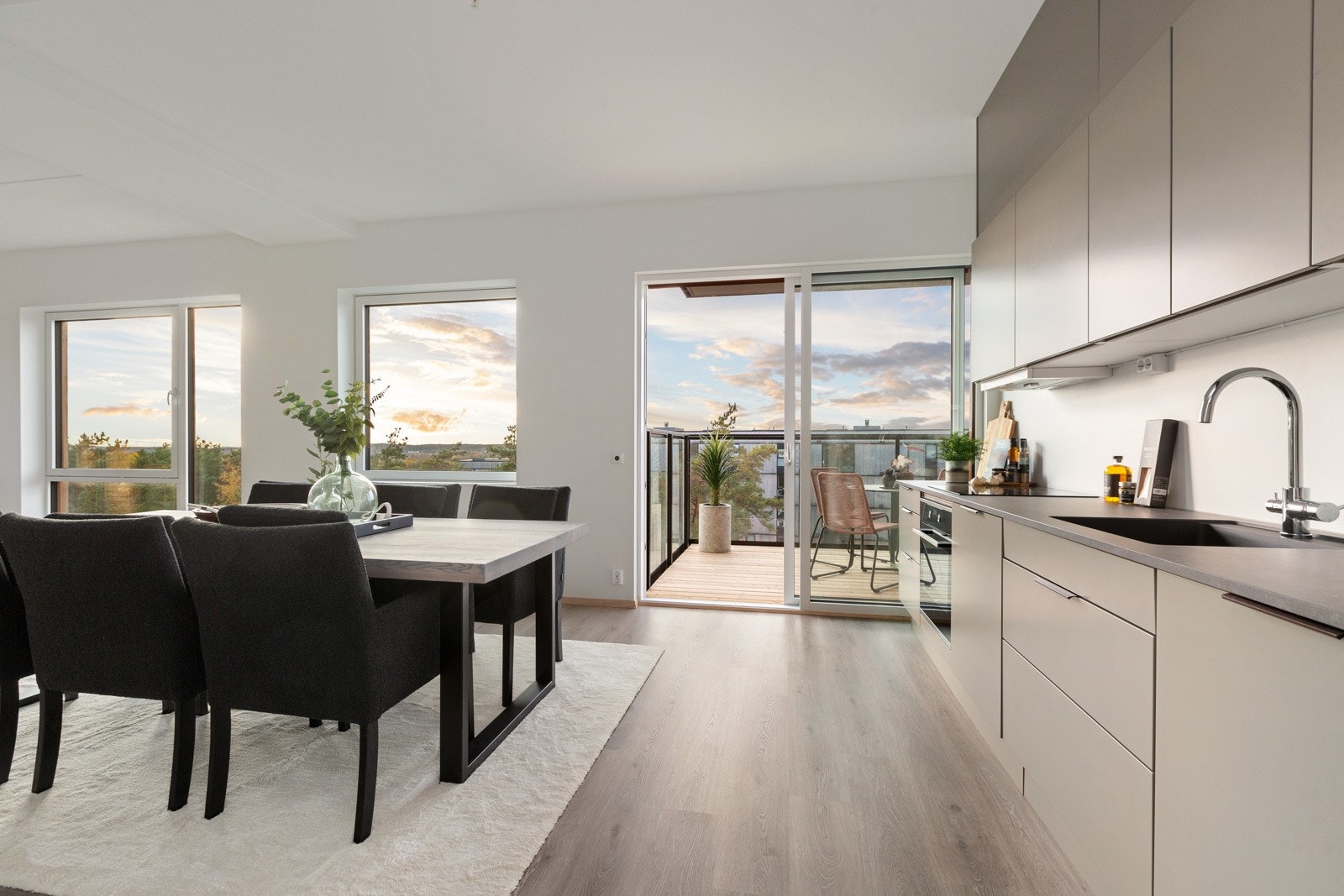 3G3A2022 Galleribilde