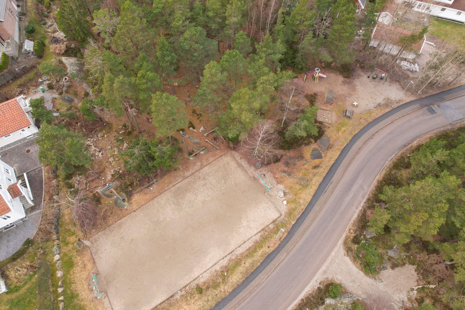 Nærområdet, ca 150 m fra tomta. Galleribilde