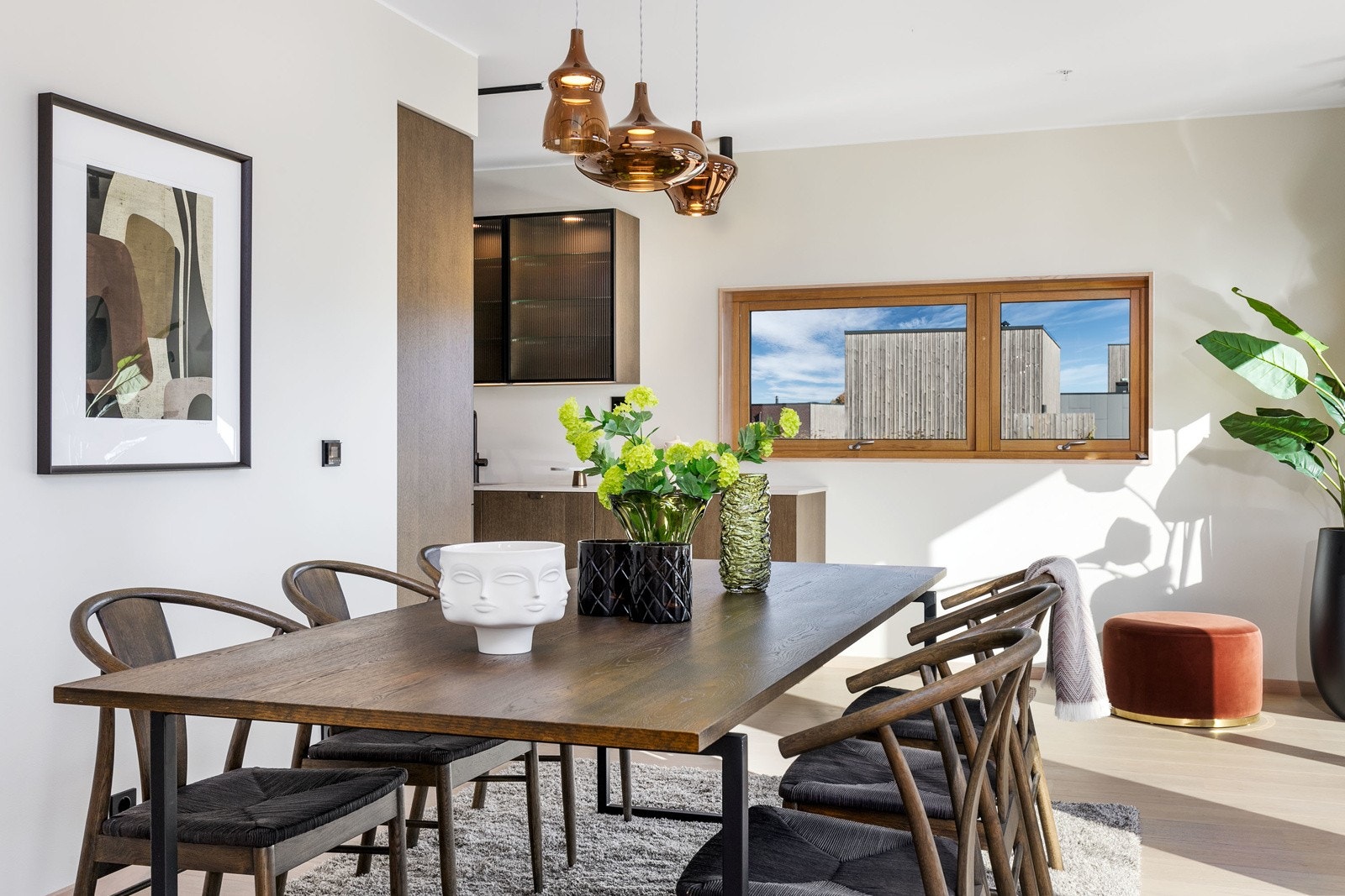 I samarbeid med lysdesigner (Stokkan lys) får leilighetene en helhetlig belsyning både innvendig og utvendig. Galleribilde