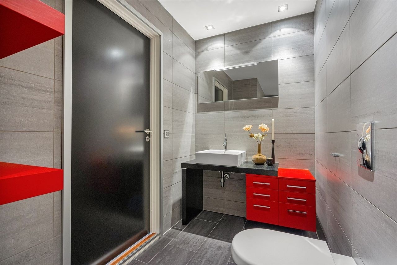 Bathroom w shower Galleribilde