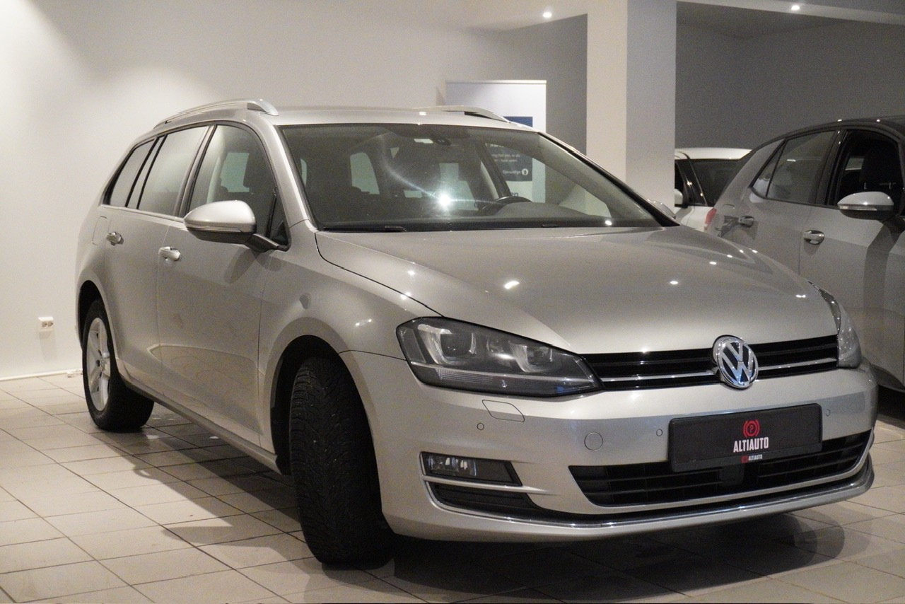 Volkswagen Golf 1.4TSI 122 HIGHLINE| AUT| CRUISE| H.FESTE| NAVI| DAB 3