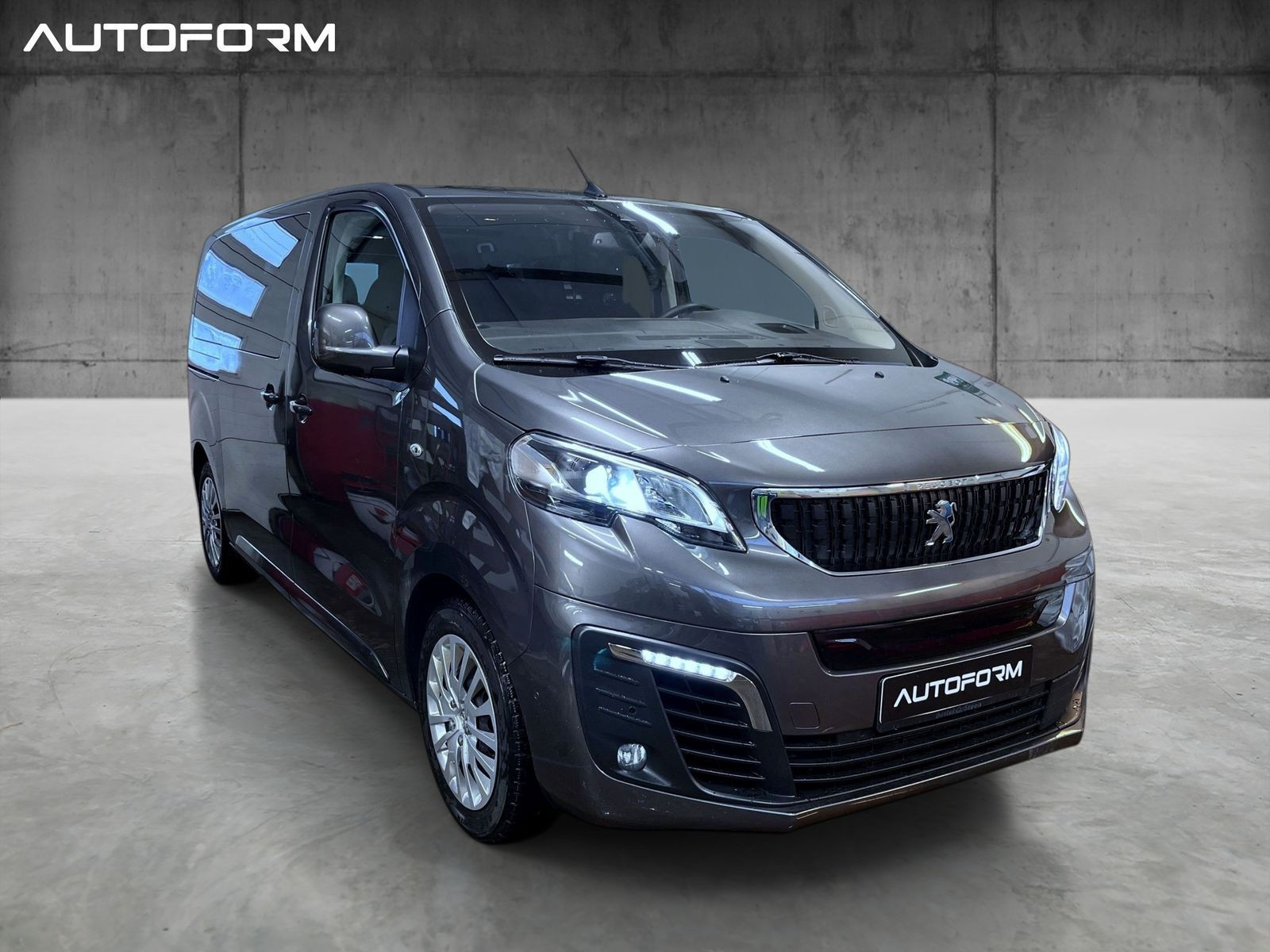 Peugeot Expert 8 Seter, 2xSkyvedør, Ny service, EU27 3