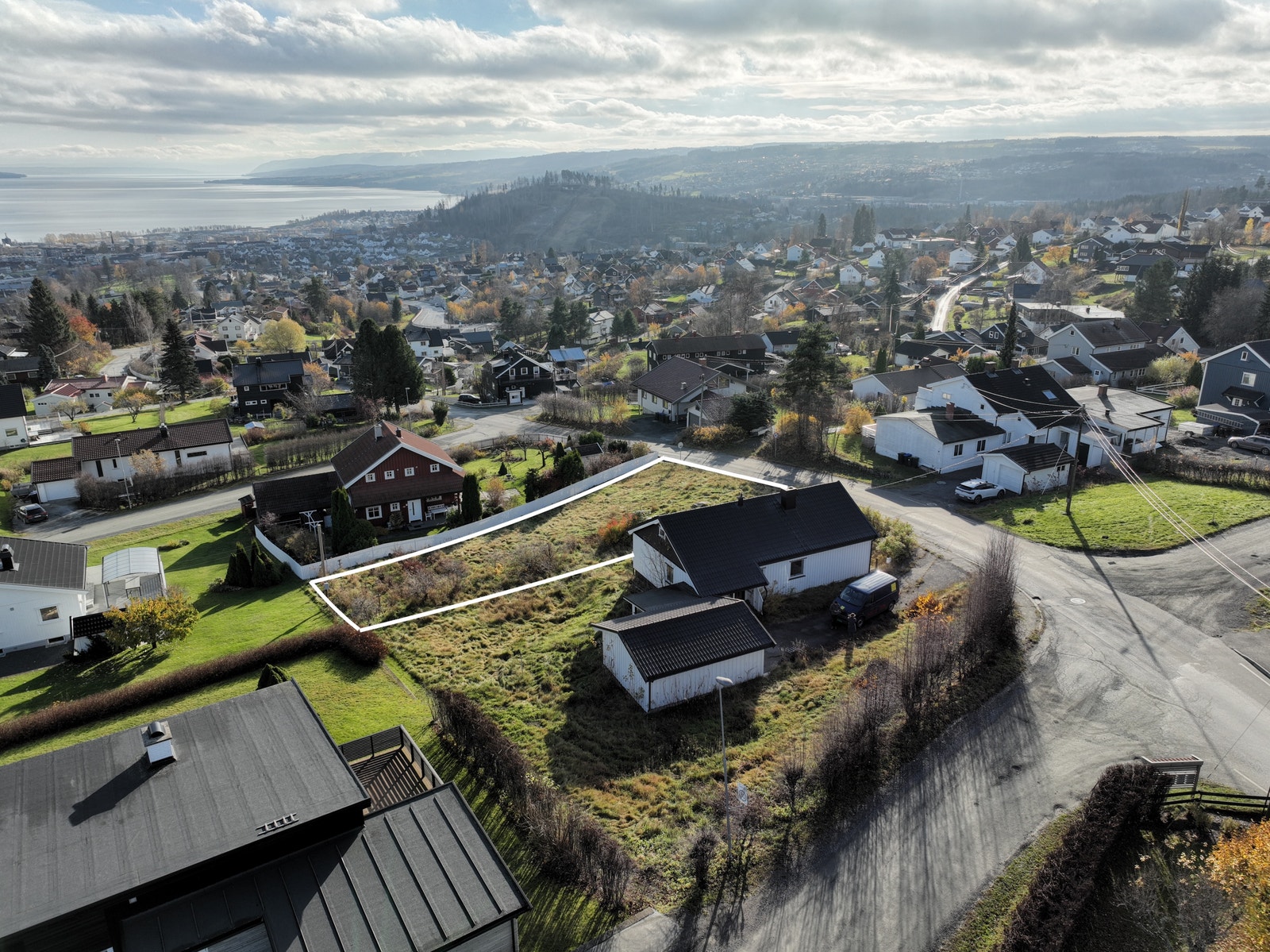Drone foto over tomten Galleribilde