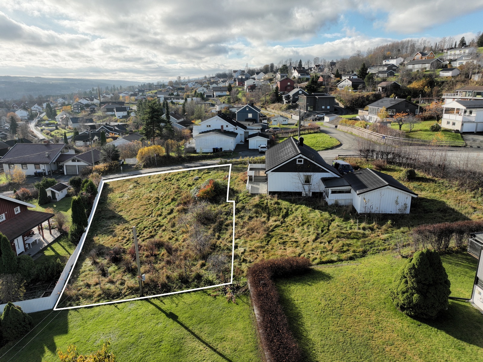 Drone foto over tomten Galleribilde