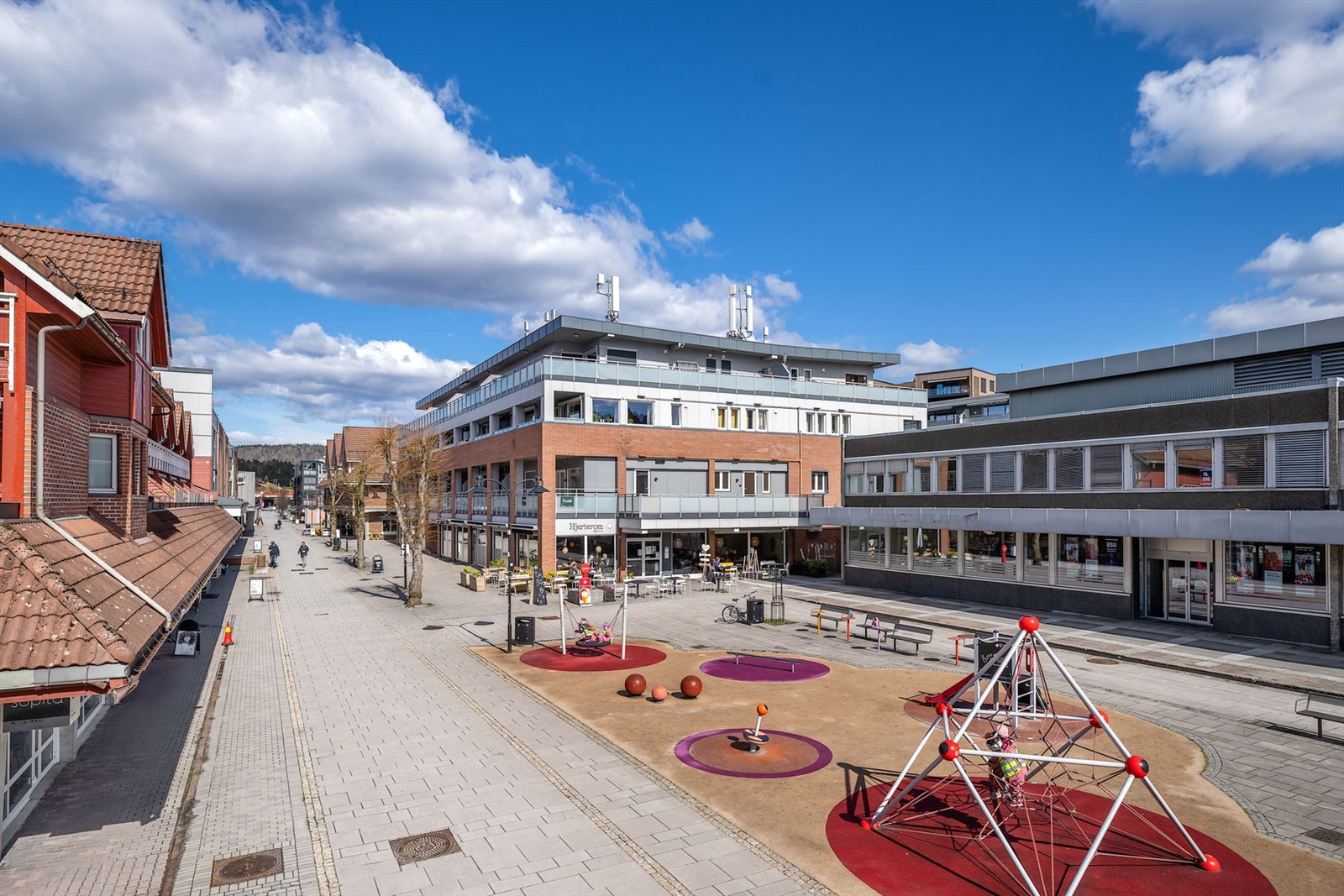 08uteomrde.jpg Galleribilde