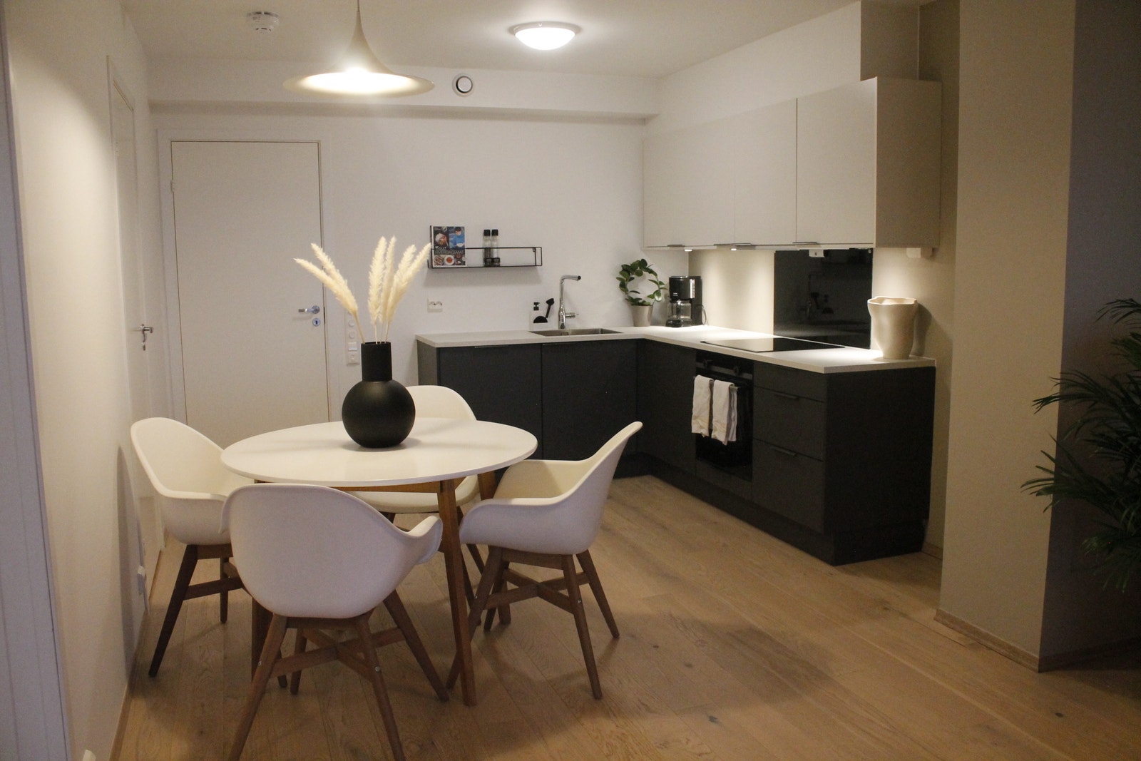 Spisebord Galleribilde