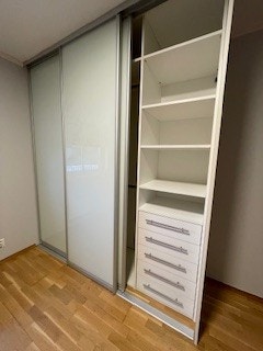 Garderobe hovedsoverom Galleribilde