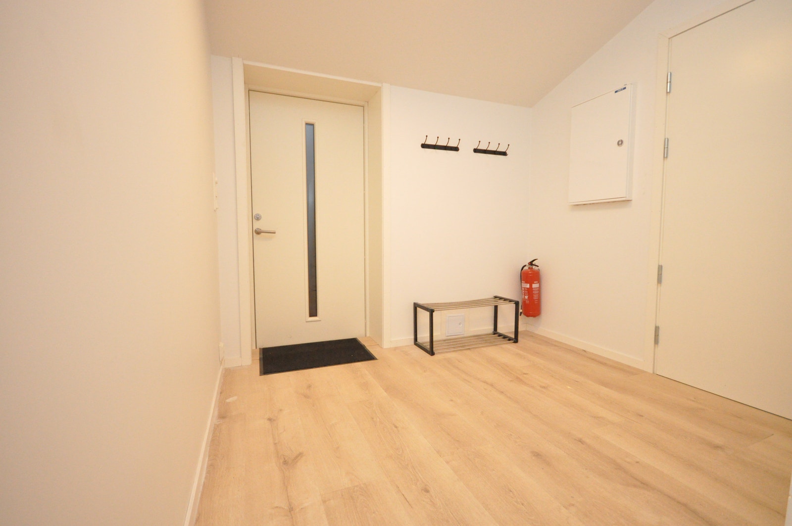 Romslig inngangsparti Galleribilde