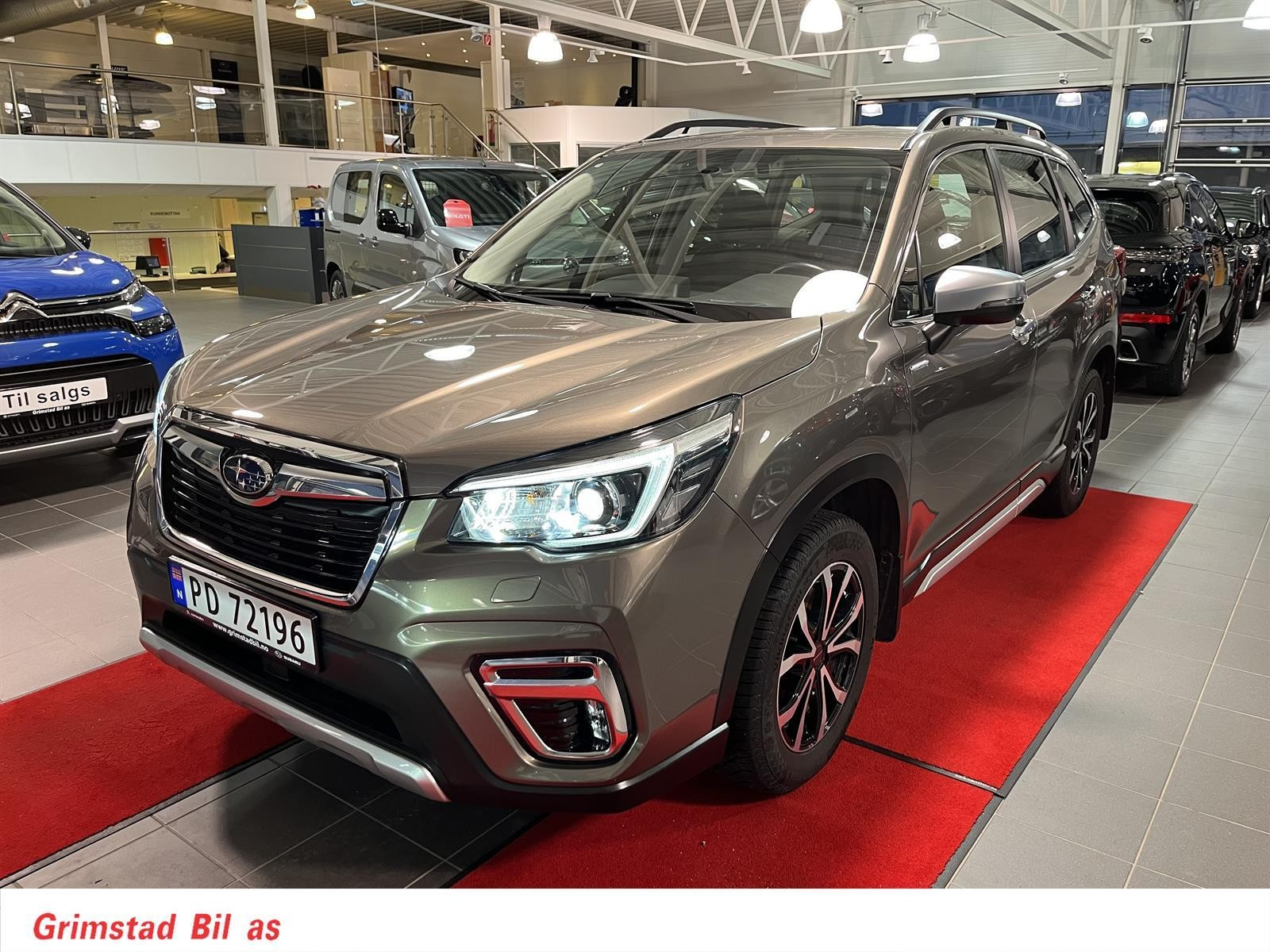 Subaru Forester 2.0 I ES HYBRID Hengerfeste Reg Oktober 2021 2