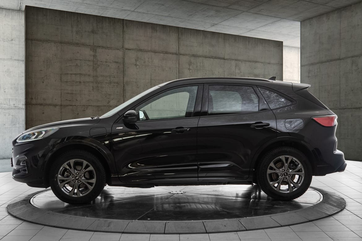 Ford Kuga 2,5 PHEV ST-Line 2