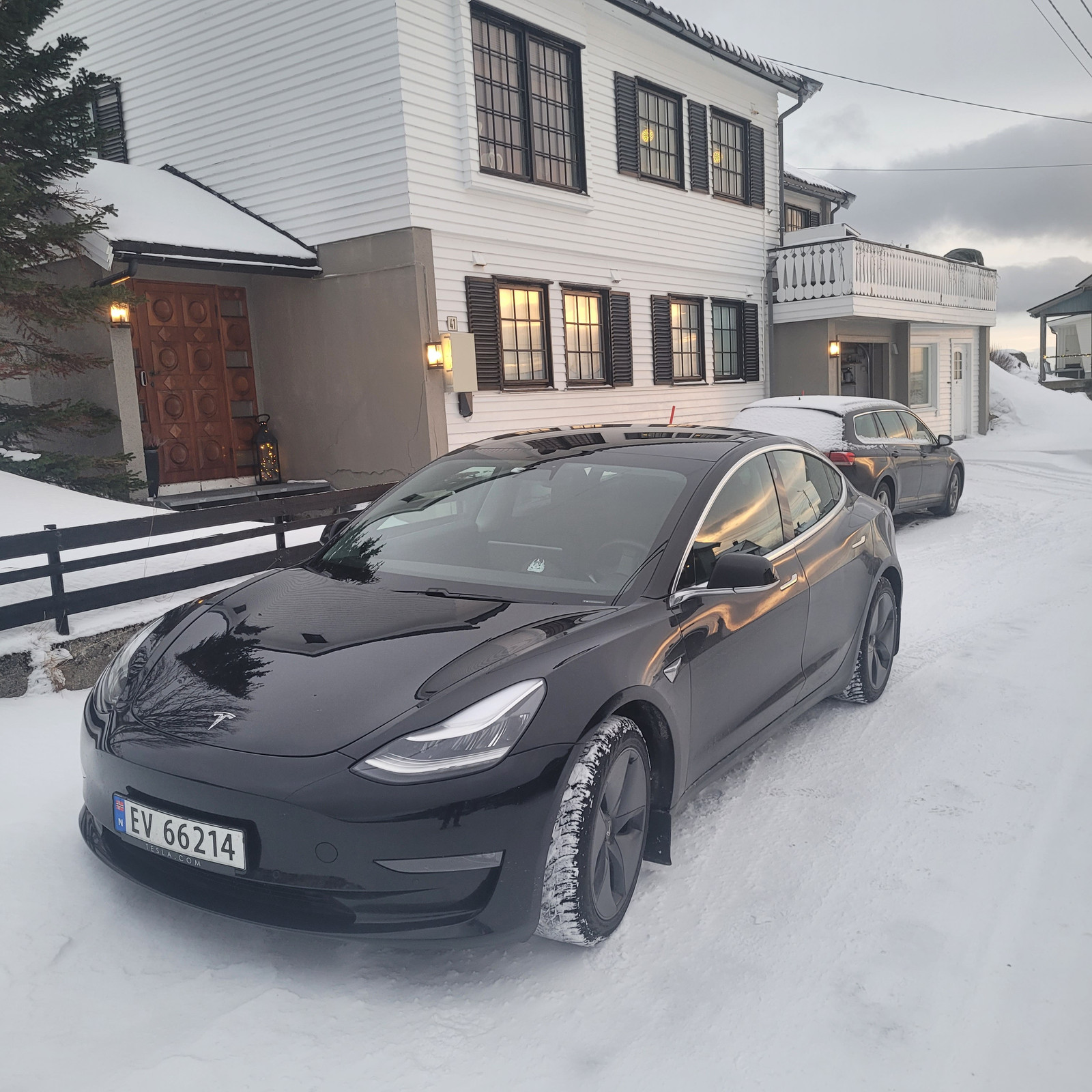 Tesla Model 3 MODEL 3  long range dual awd