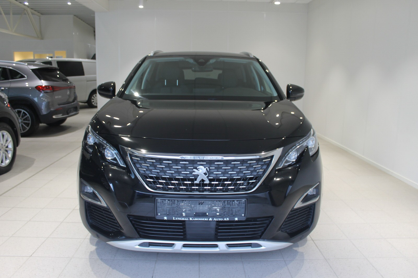 Peugeot 3008 Allure 1,5 BlueHDi 130hk aut 2