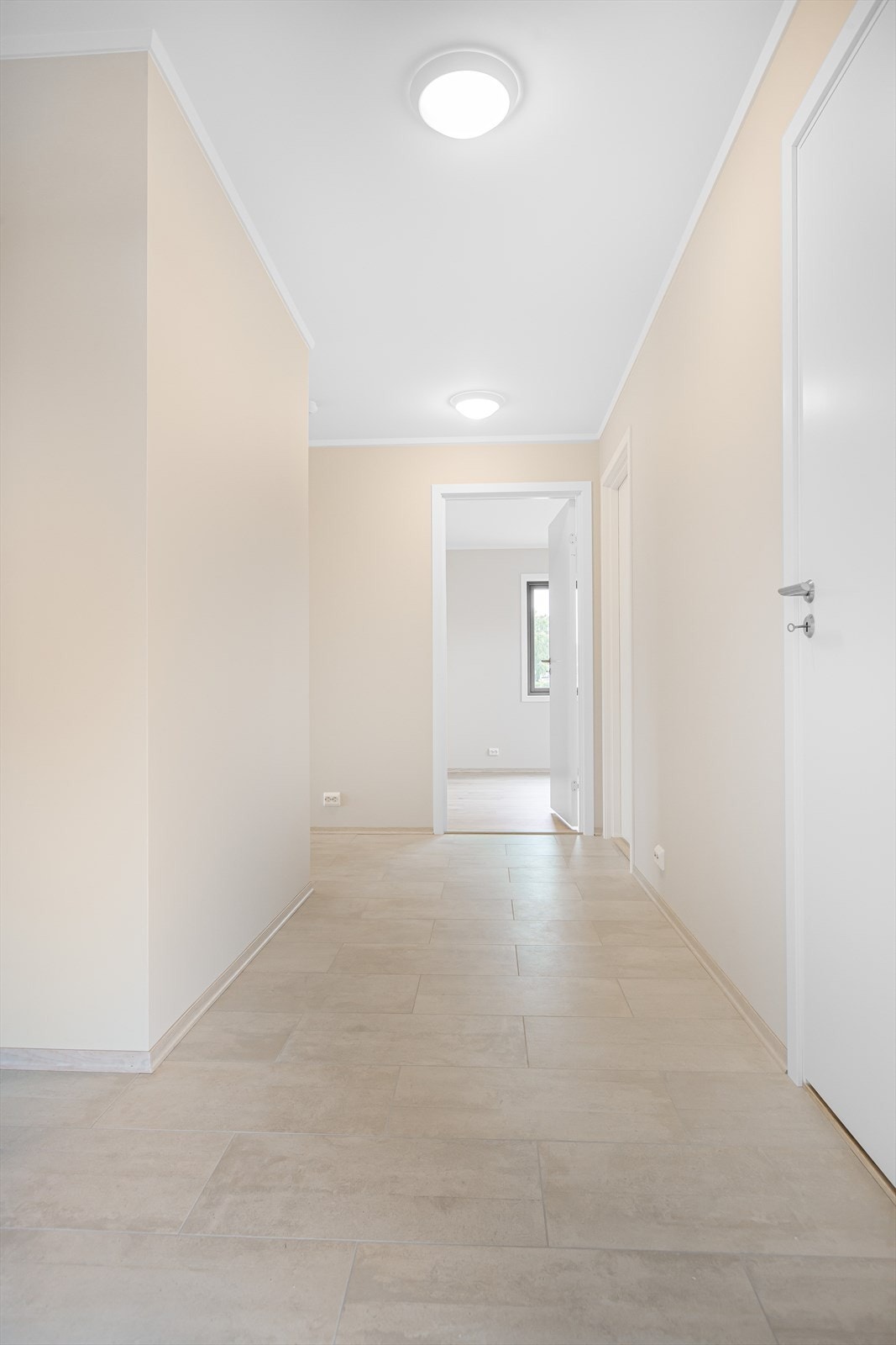 Bilde fra gang - leilighet 89 kvm. Illustrasjonsfoto fra byggetrinn 1 Galleribilde