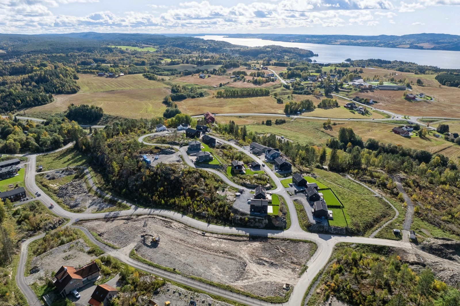 Fjellsrudåsen er et nytt boligfelt i naturskjønne omgivelser. Galleribilde