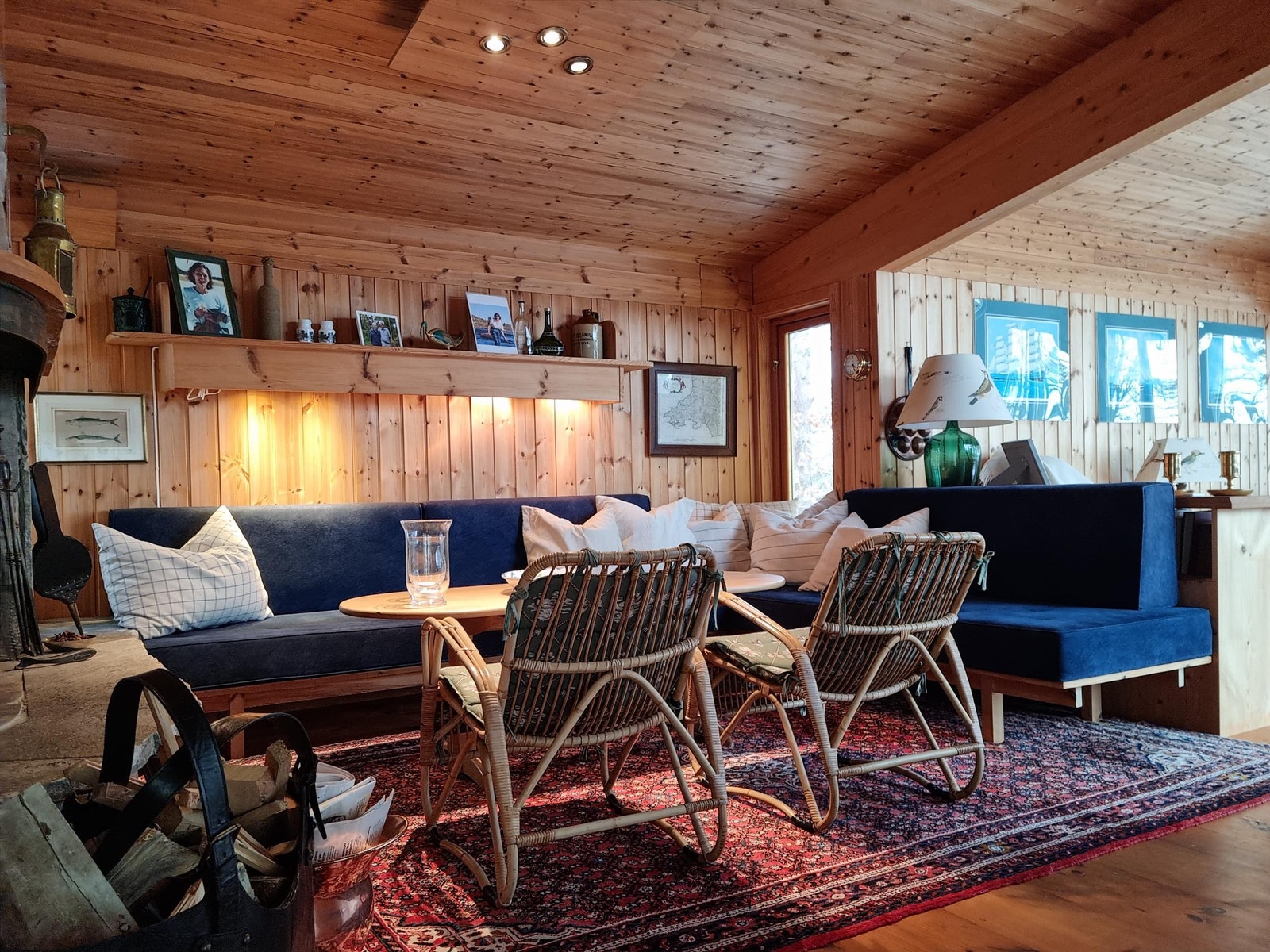 Hovedstuen med peis Galleribilde