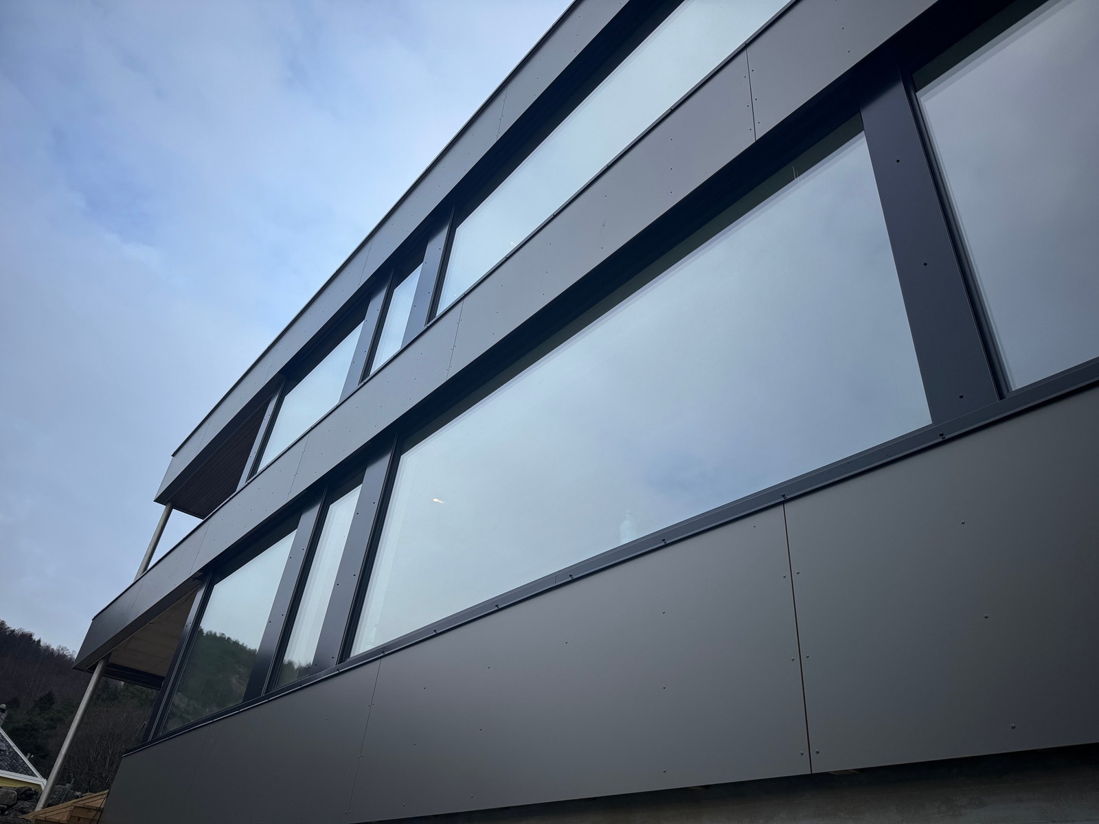 Vedlikeholdsfrie fasadeplater Galleribilde