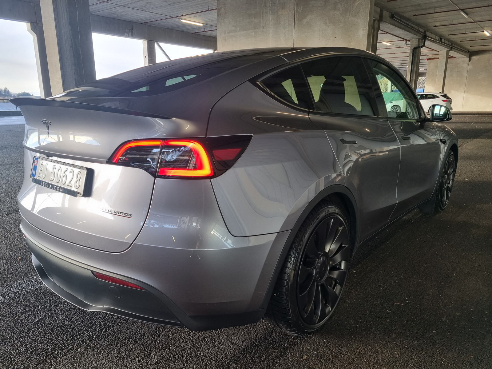 Tesla Model Y Performance. HW4(!). 21" + 21". 4 mnd gammel bil 3