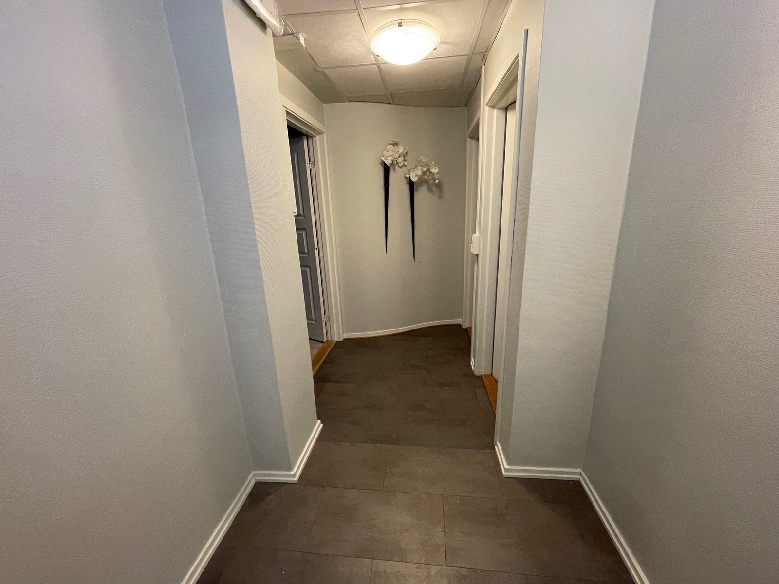 Mellomgang til bad/WC og Sov 1 og 2 Galleribilde