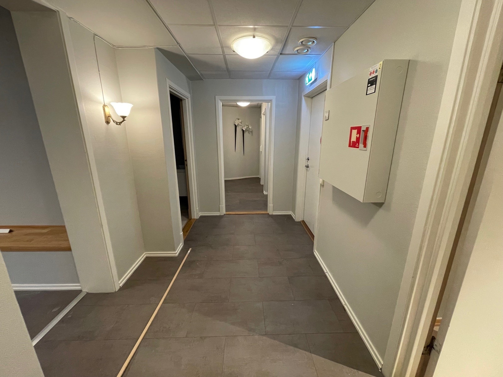 Mellomgang utenfor kjøkken Galleribilde