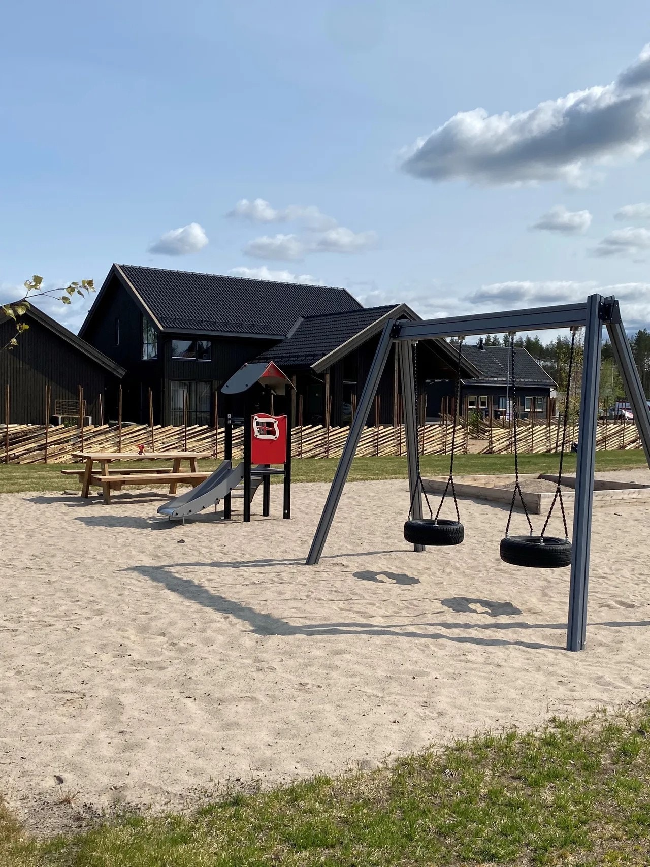 En av lekeplassene på boligfeltet Galleribilde