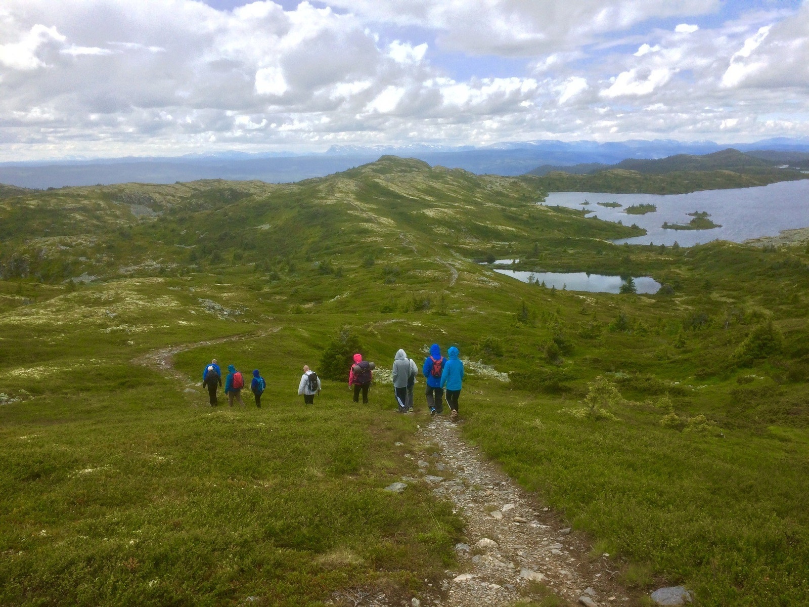 Flotte turstier i nydelige omgivelser Galleribilde