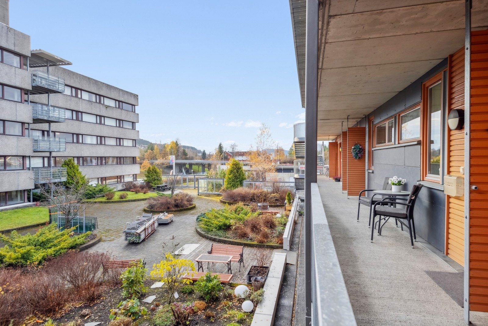 Attraktiv beliggenhet på Moholt med kort vei til butikker, offentlig transport og rekreasjonsområder. Galleribilde