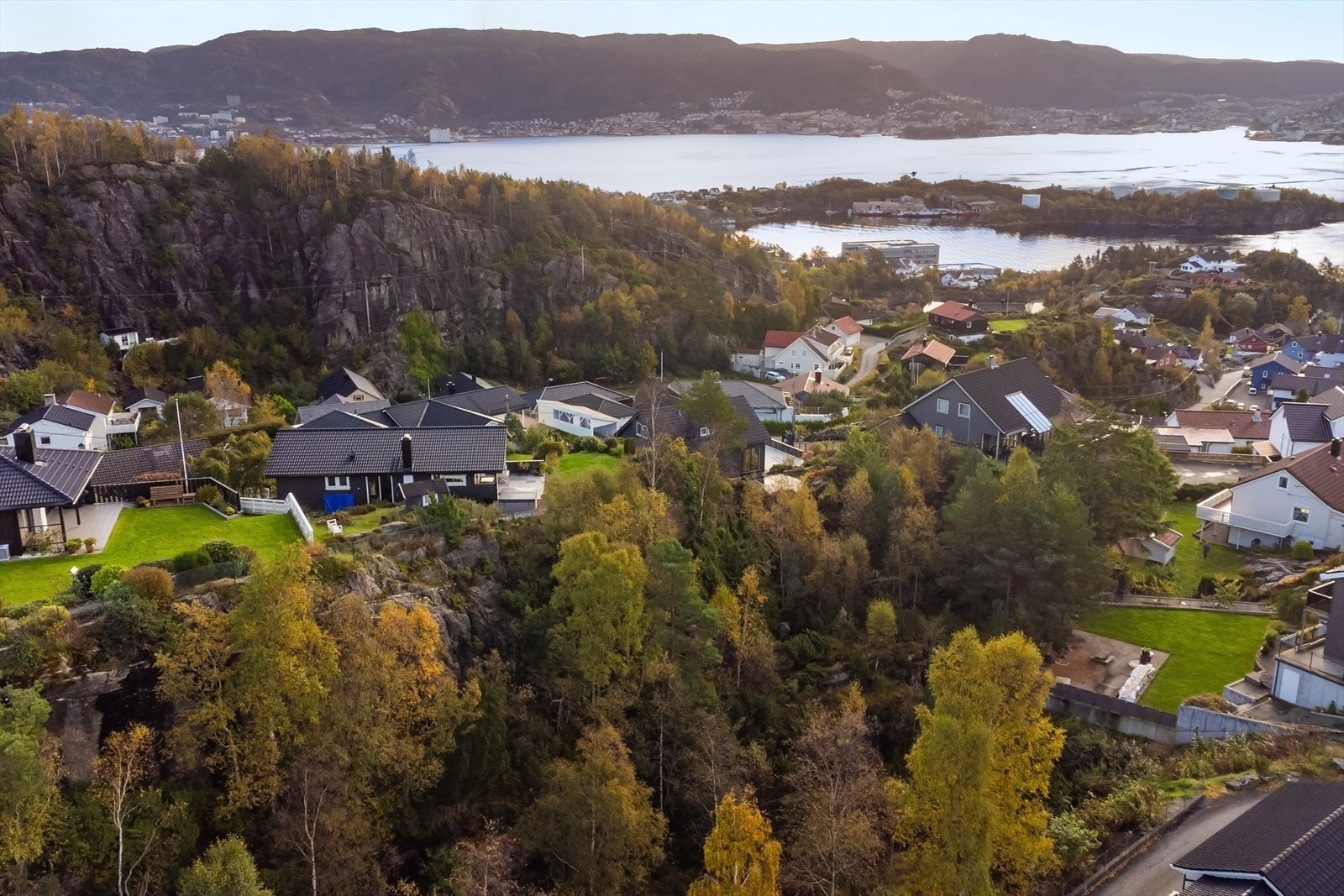 En boligtomt på 987 kvm. i et attraktivt og barnevennlig boligfelt på Kleppestø. Her kan du bygge ditt drømmehjem! Galleribilde