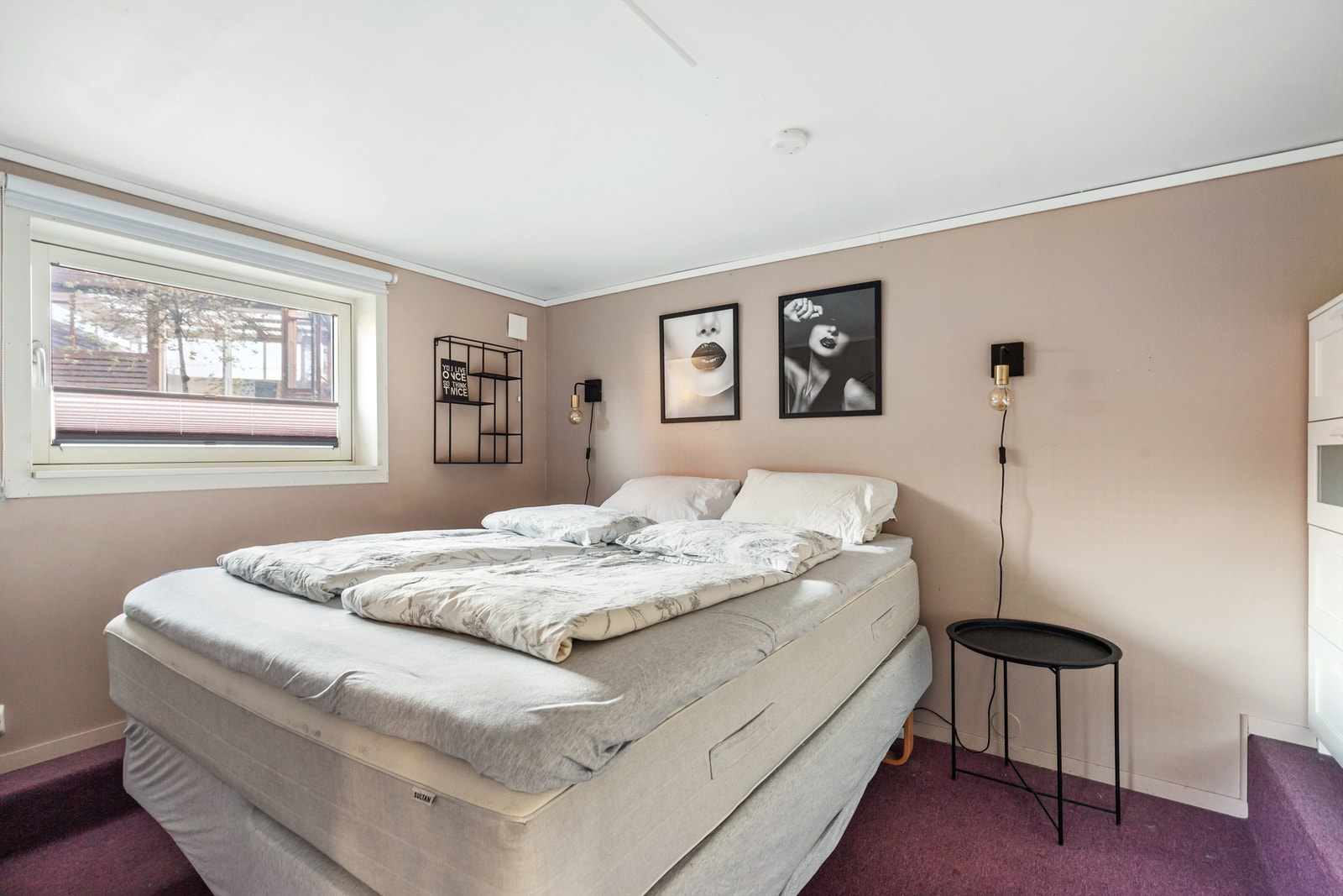 Brukt som soverom i kjelleren her er det god plass til garderobeløsning(ikke søkt om) Galleribilde