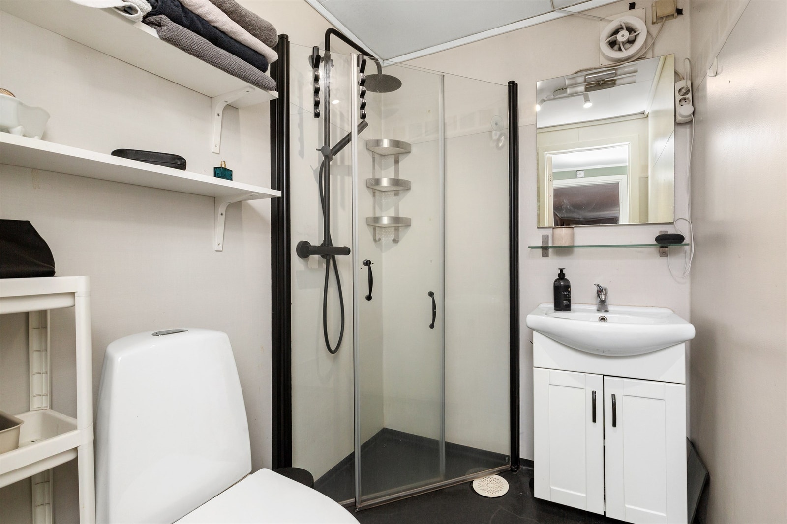 Badet i underetasjen (ikke søkt om) Galleribilde