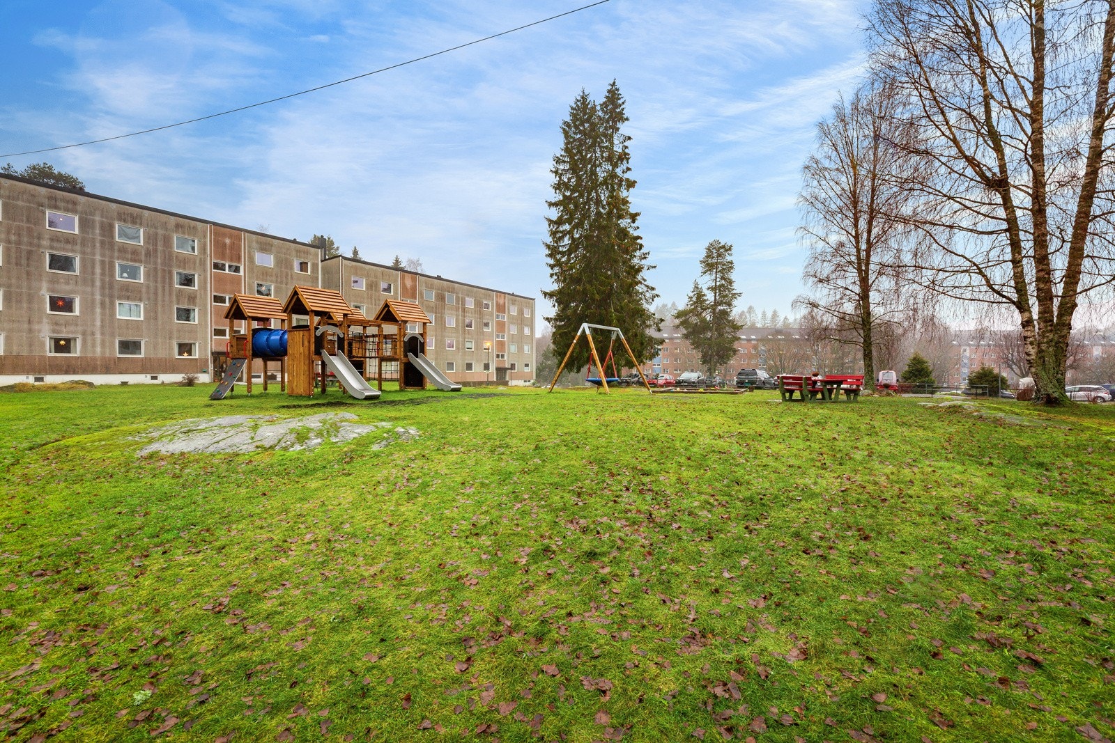 Fra leiligheten er det gangavstand til Bøler T-bane, banen tar deg til sentrum. Galleribilde